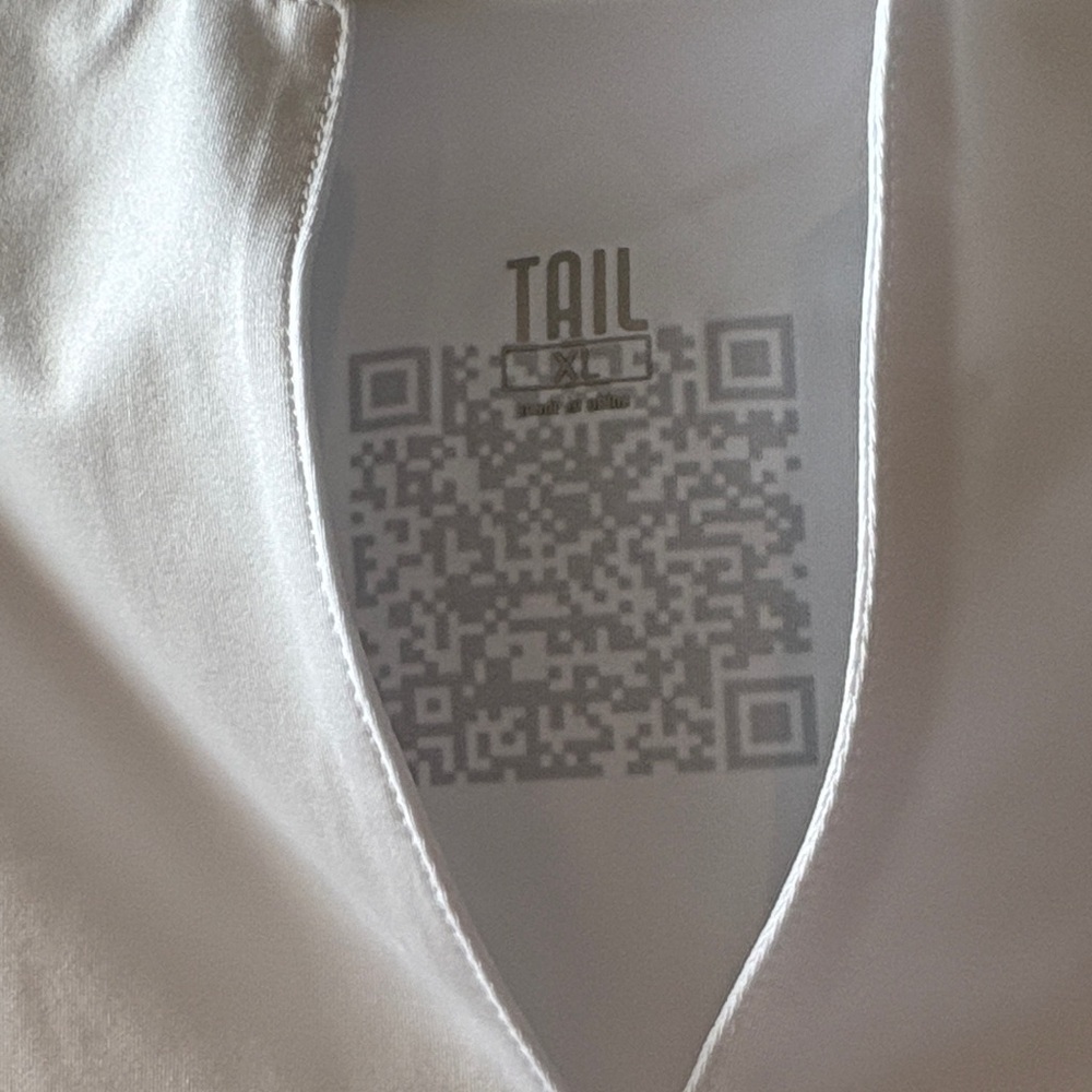 NWT TAIL White Sleeveless V-Neck Golf Top; Sz: XL - Picture 5 of 12